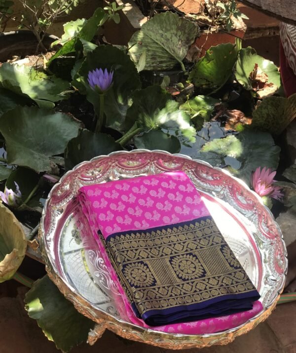 Gulabo - Image 4